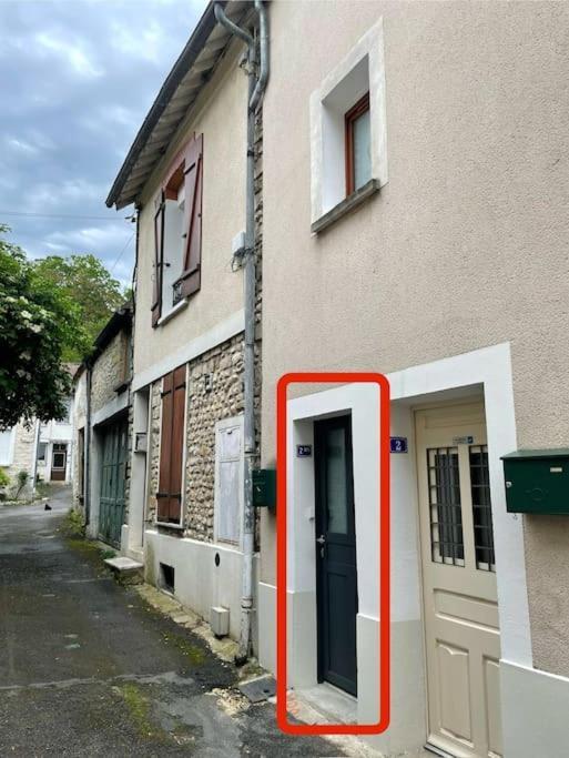 Tiny Paradise - 2 Bedrooms Apartment Montigny-sur-Loing Zewnętrze zdjęcie